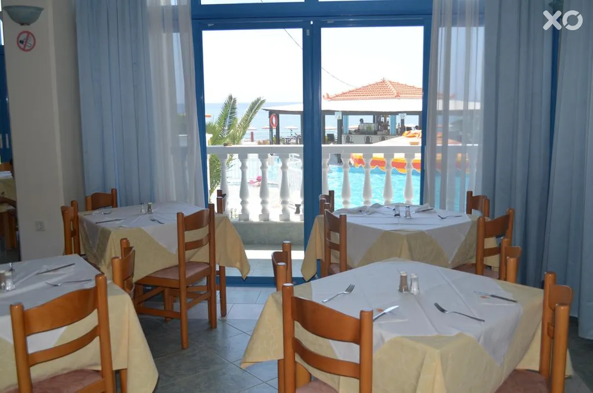 Kamari Beach Hotel