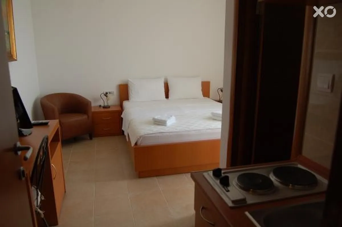 Sara Lux Apartments