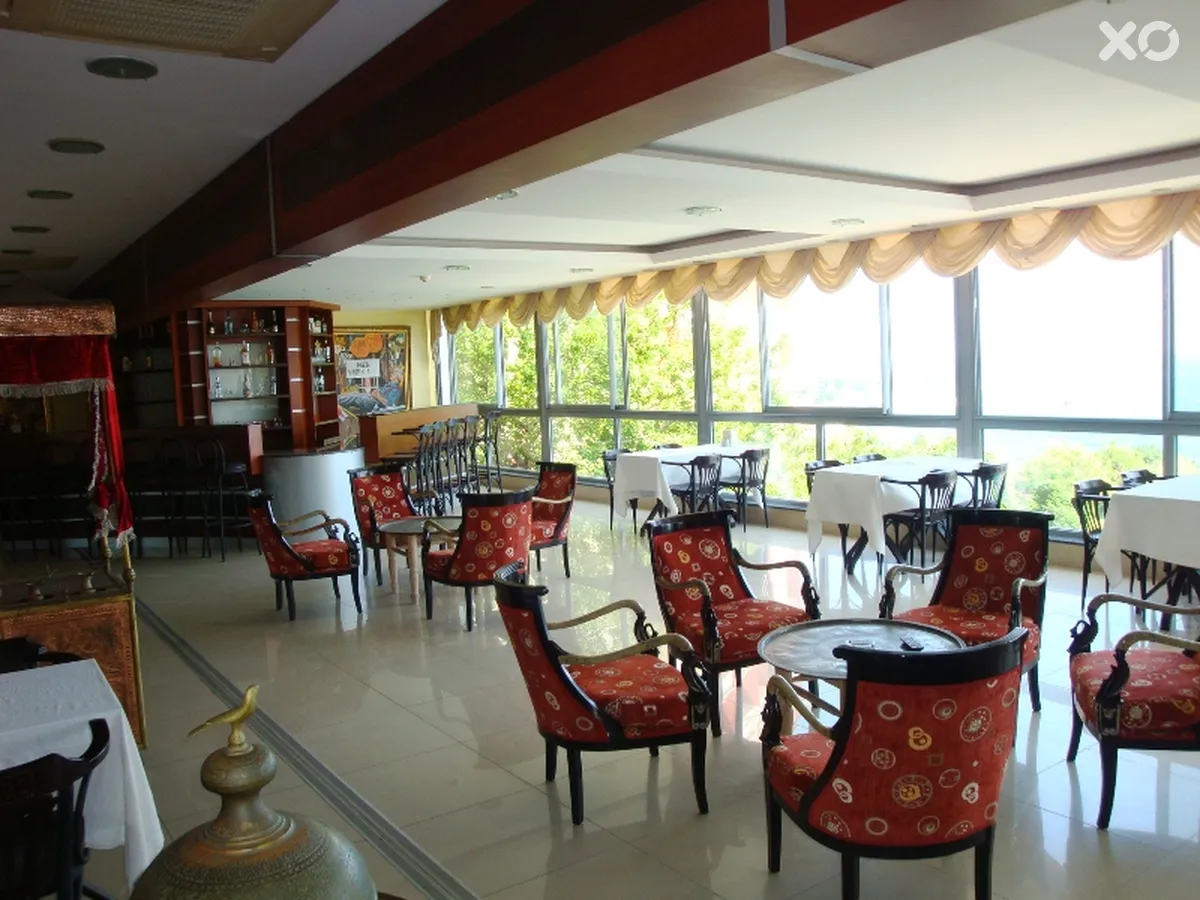 Lara Hotel