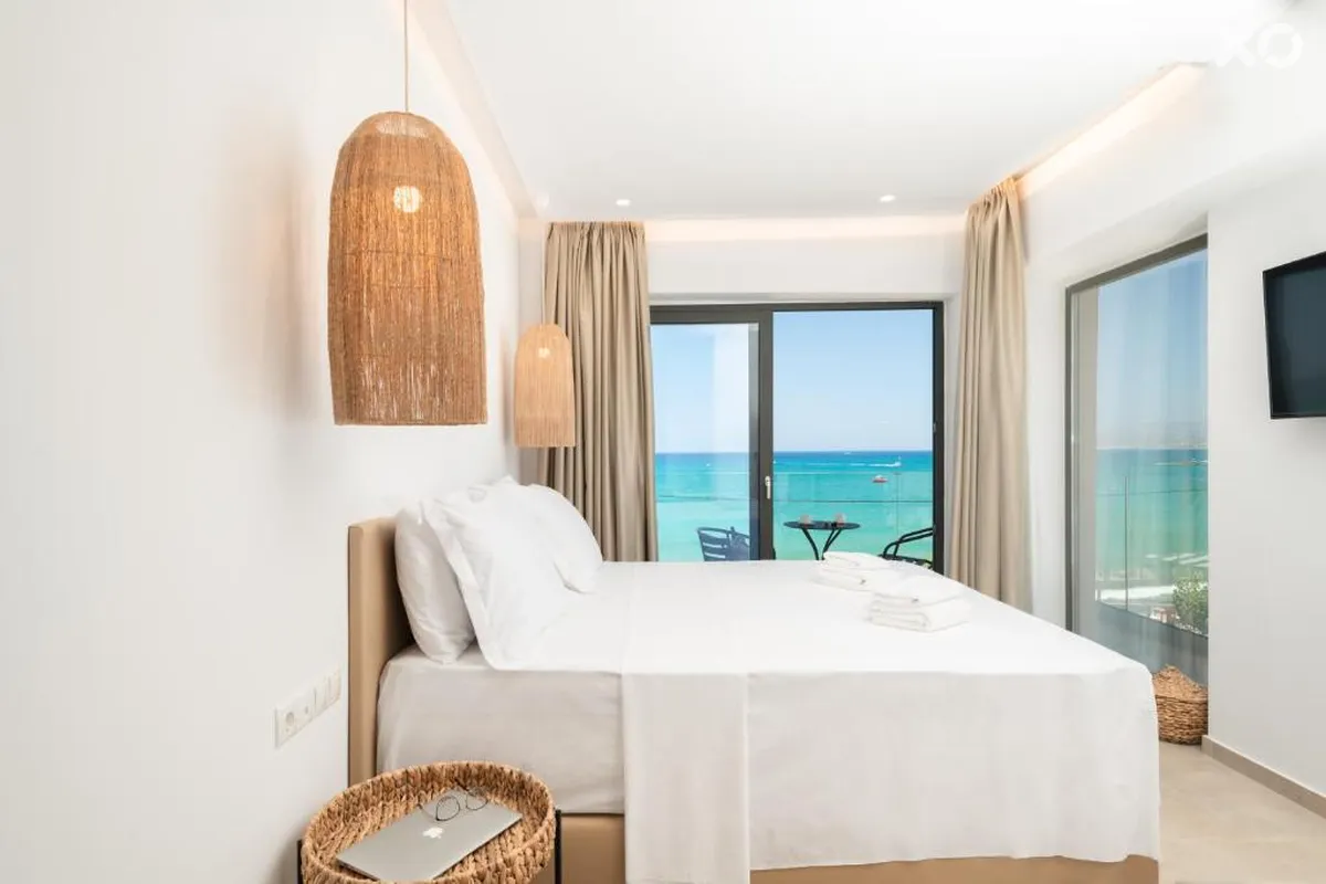 Golden Bee Lifestyle Hotel