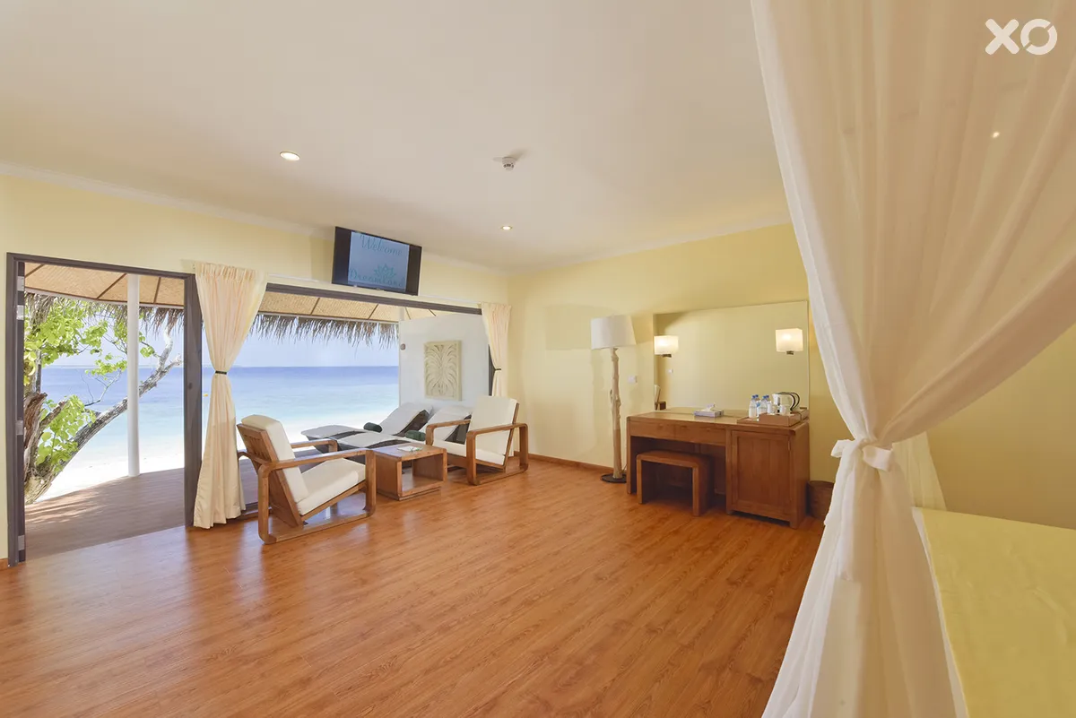 Dreamland Maldives Resort