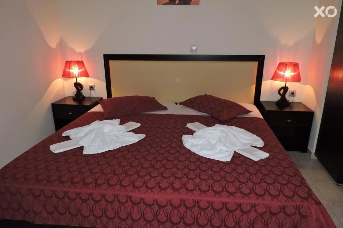 Golden Rose Suites