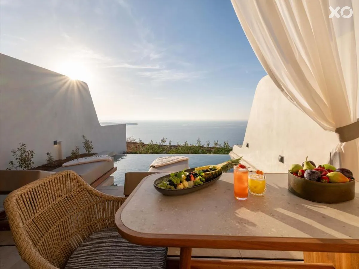 Santo Mine Oia Suites