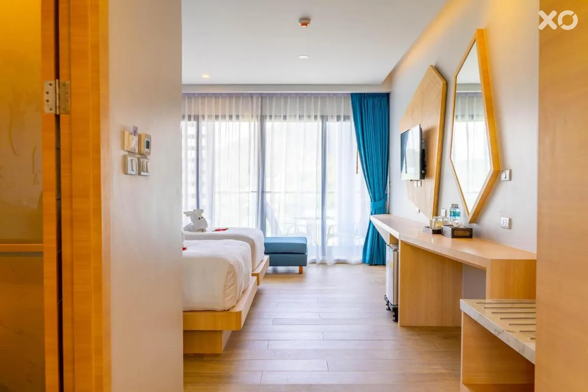 Golden Paradise Hotel