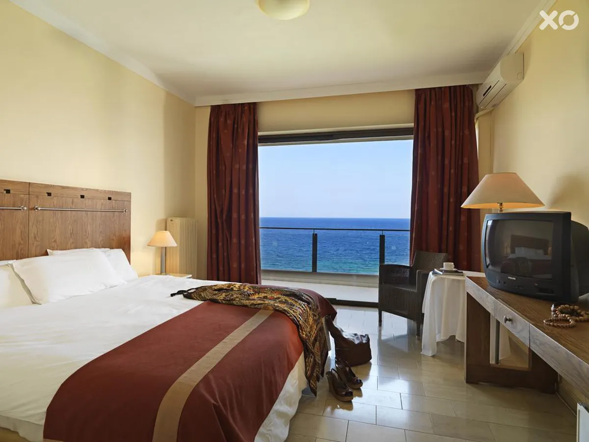 Kalamaki Beach Hotel