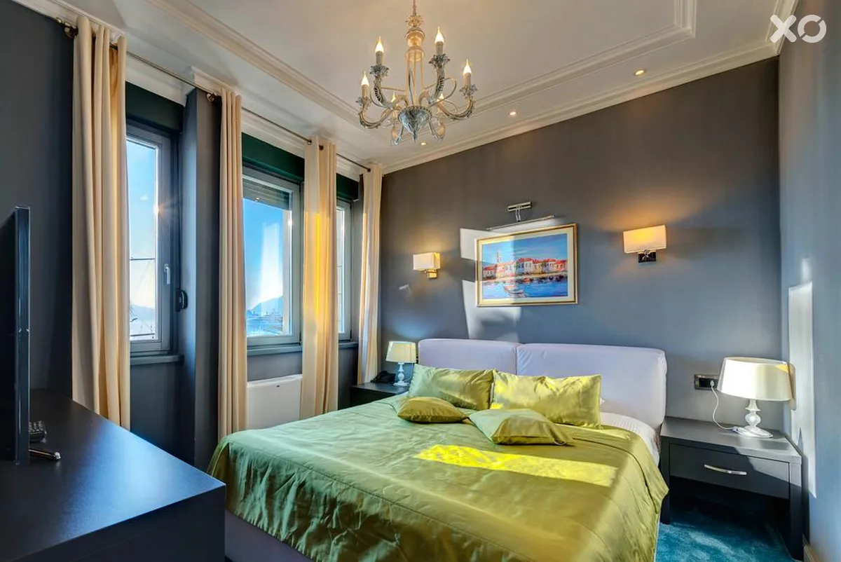 Astoria Hotel