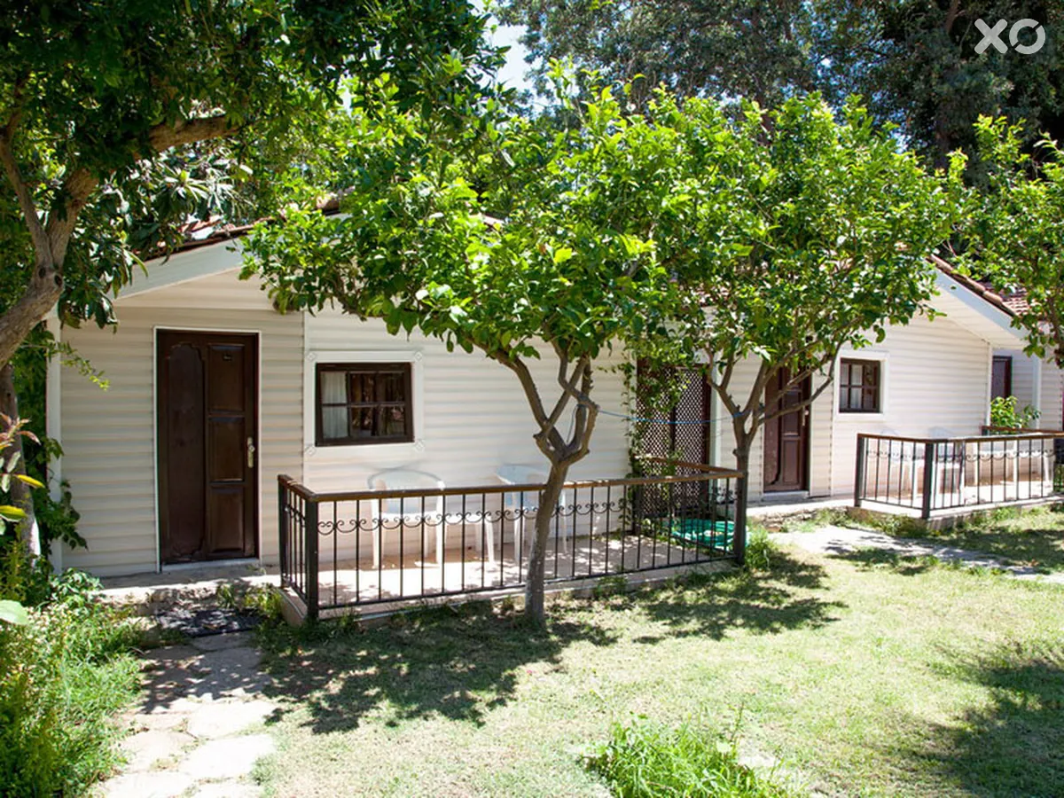 Leda Beach Hotel