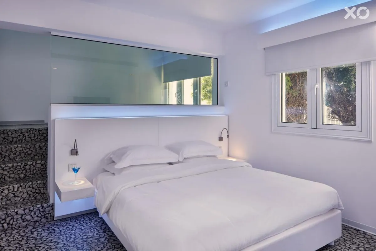 So White Club Resort