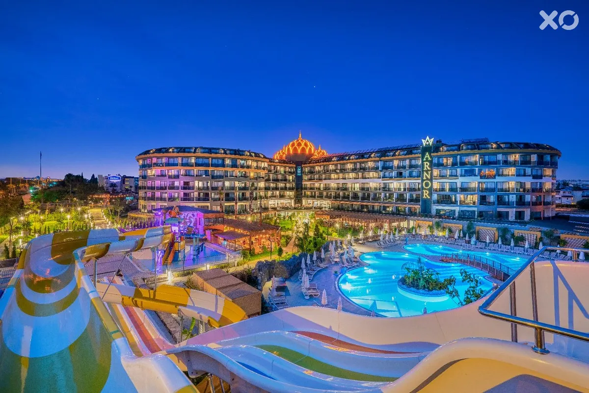Arnor De Luxe Hotel & Spa