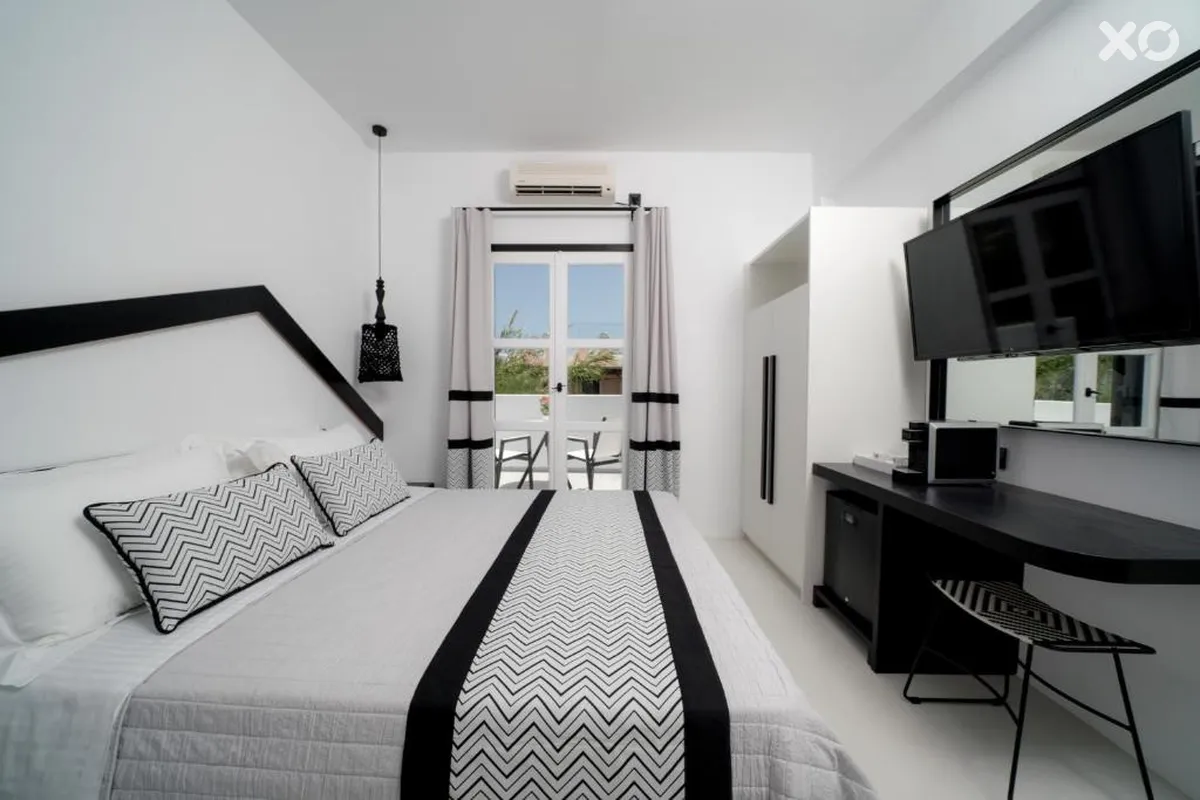 Divelia Hotel