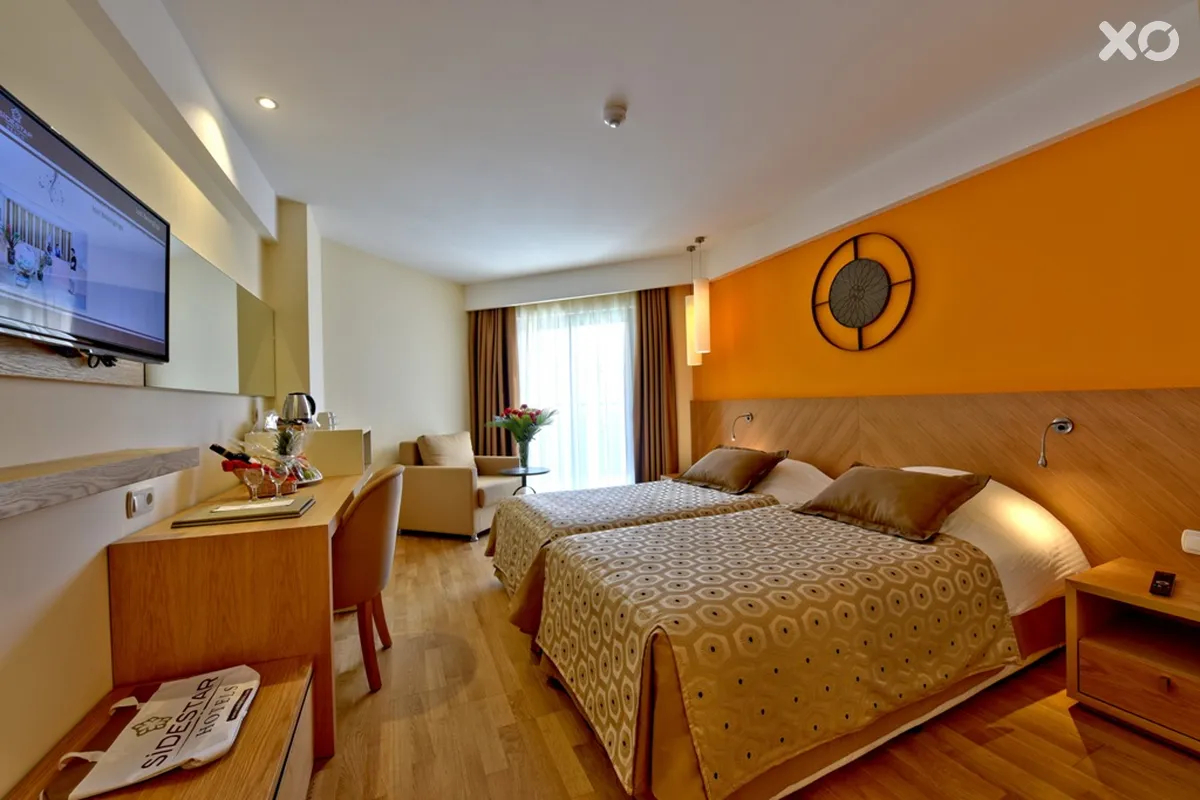 Side Star Beach Hotel