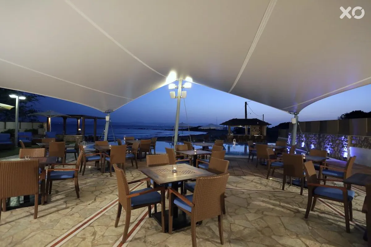 Almira Hotel