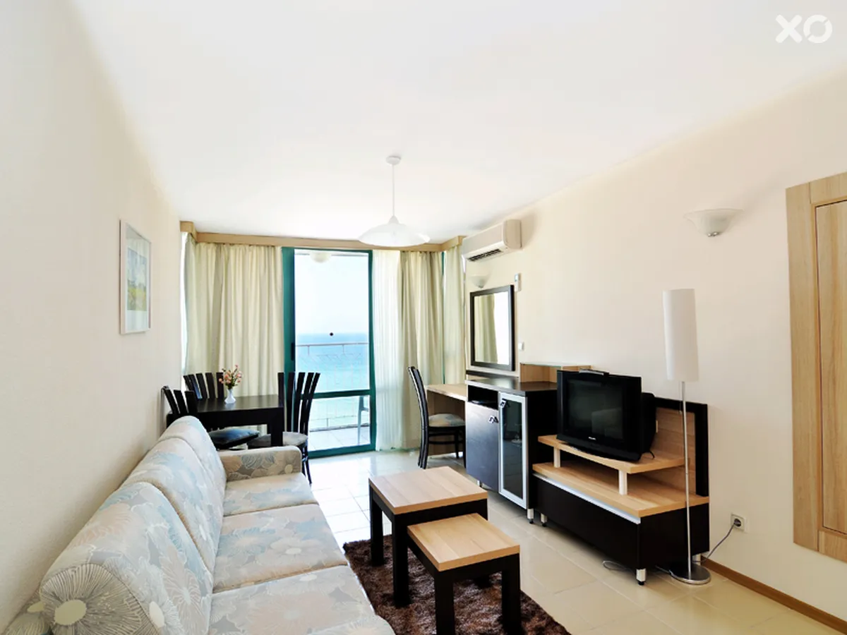 Boryana Hotel