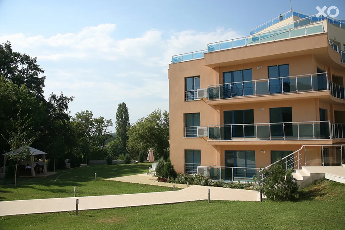 Aquamarine Apart Complex