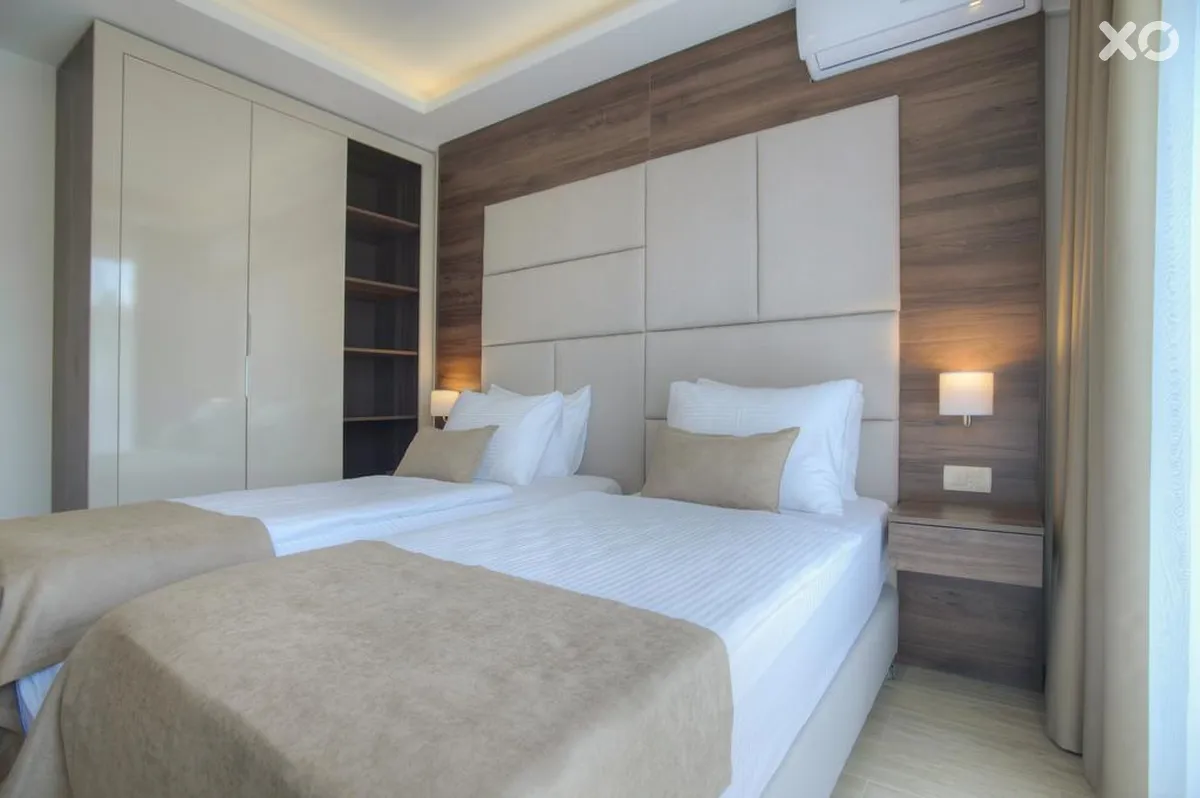 Twelve Hotel