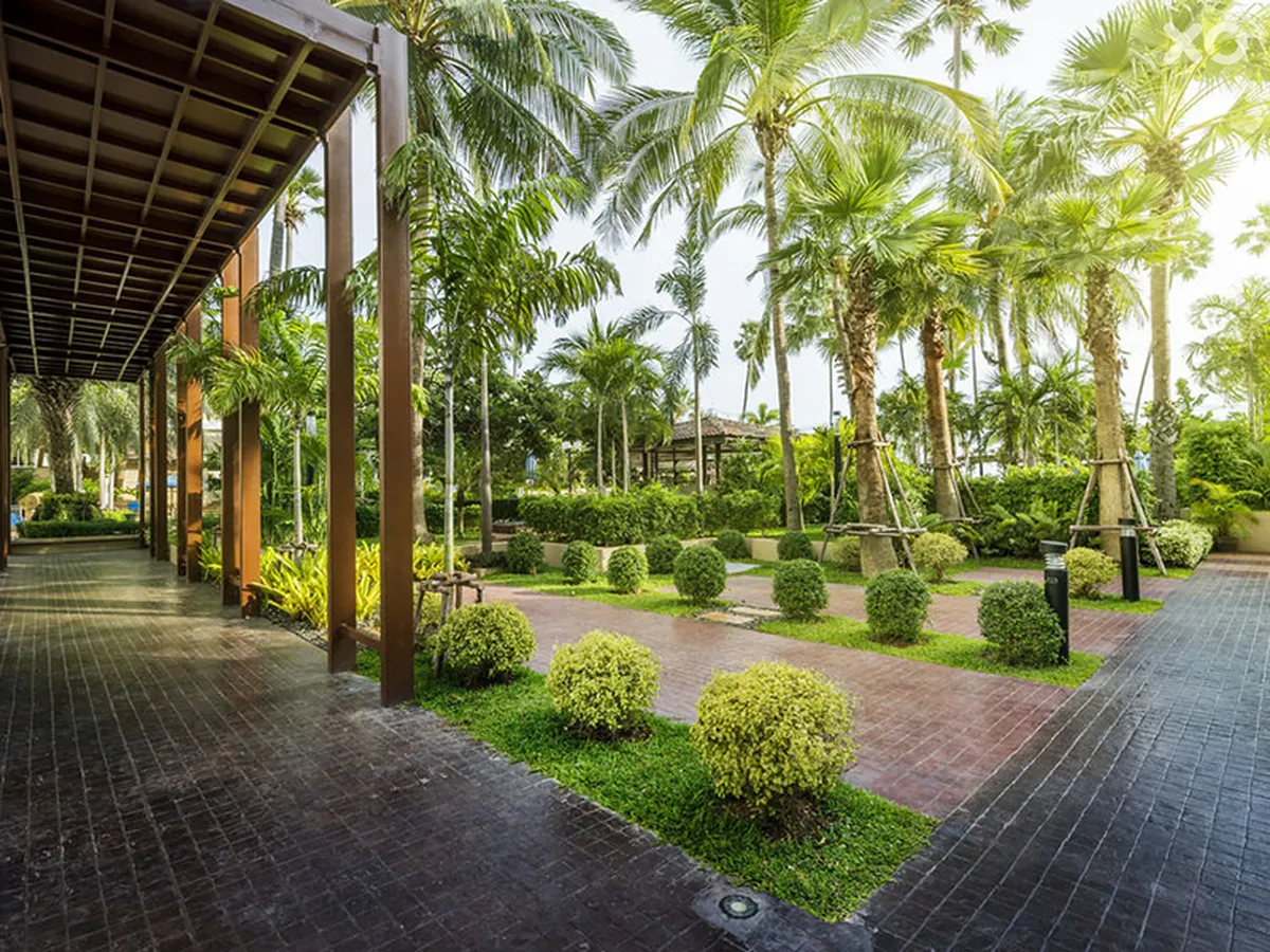 Jomtien Palm Beach Hotel & Resort