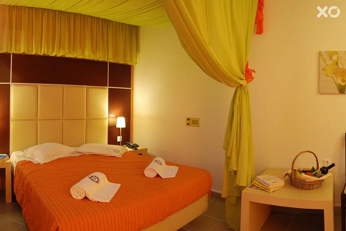 Louros Beach Hotel & Spa