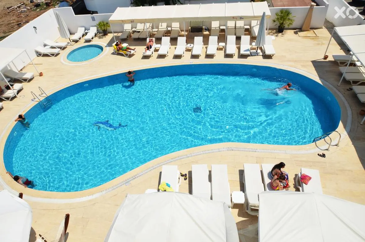 Salinas Beach Hotel