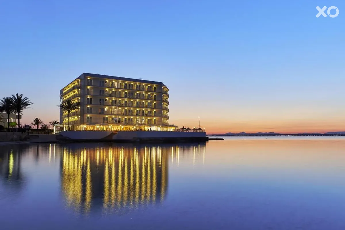 Universal Hotel Marques