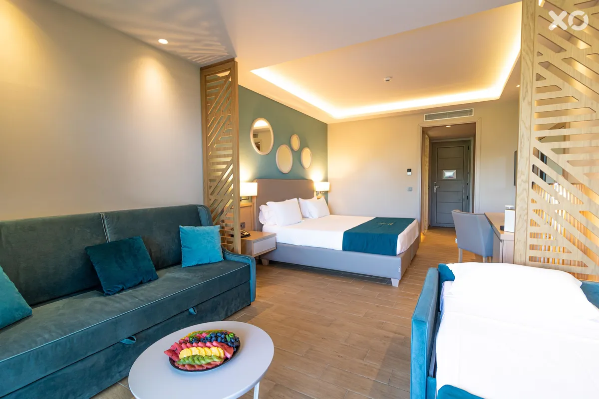 Almyros Beach Resort & Spa