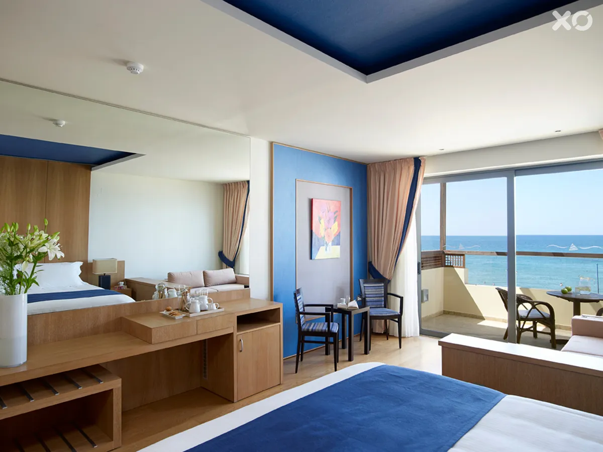 Atlantica Kalliston Resort & Spa