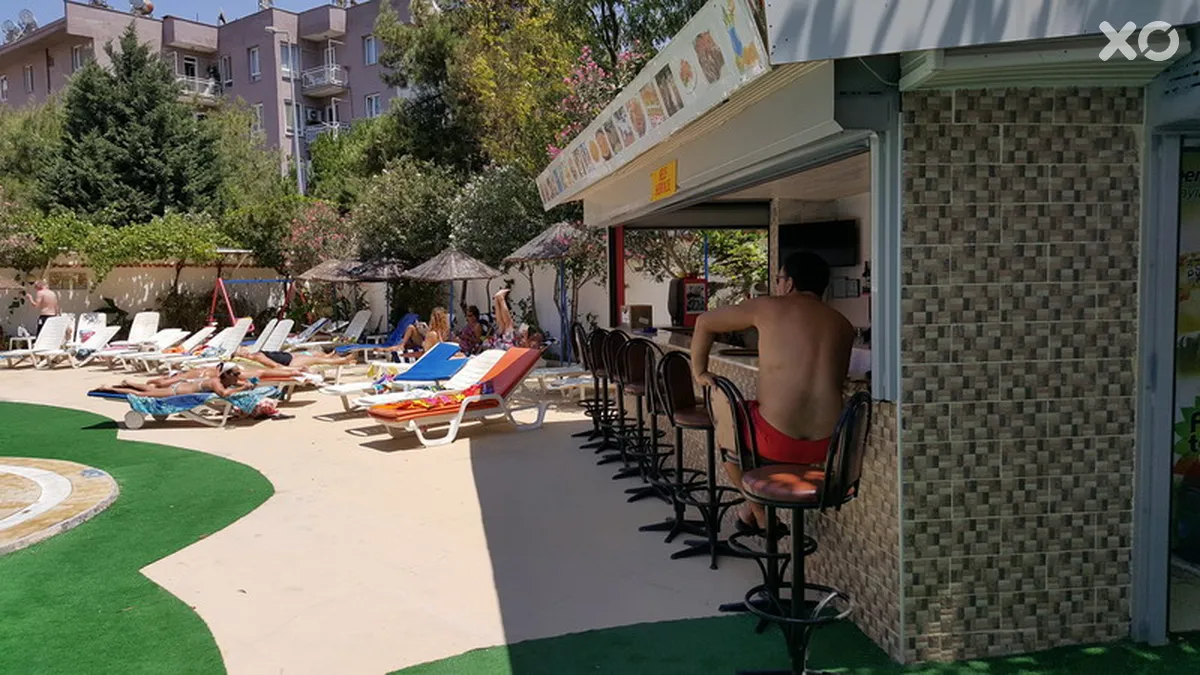 Goldenmoon Aparthotel