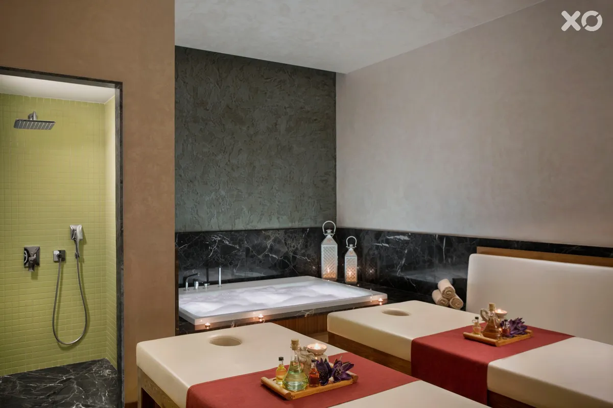 Acanthus Cennet Barut Collection