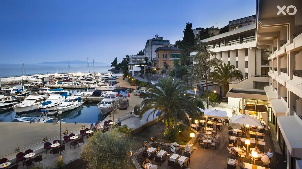 Admiral Hotel