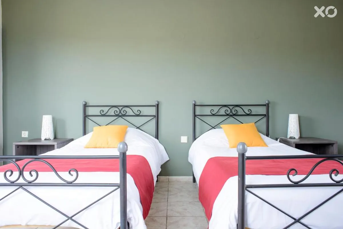 Mimosa Hotel
