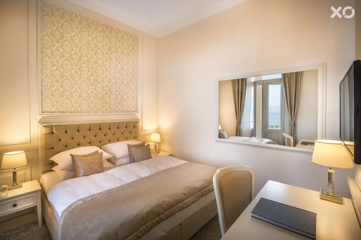 Palace Bellevue Hotel