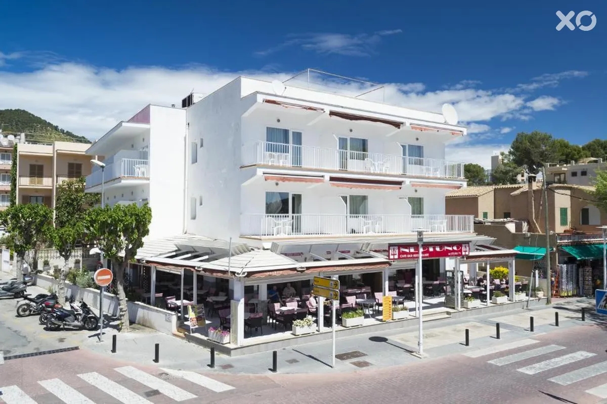 Neptuno Hostal