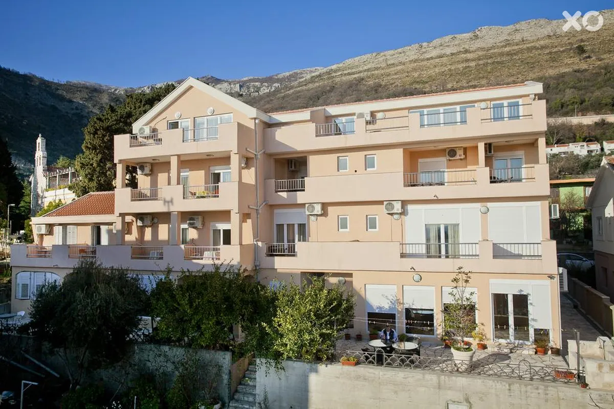 Andric Villa