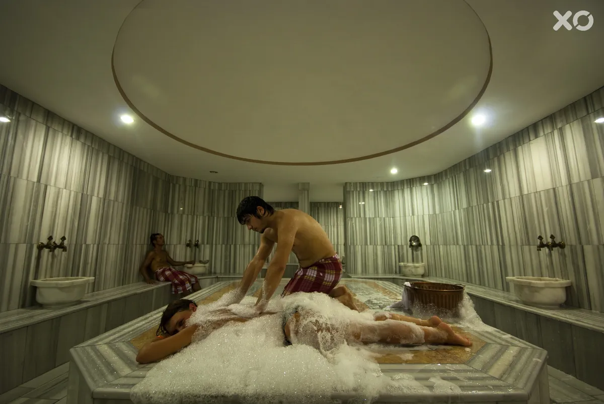 MG White Lilyum Hotel
