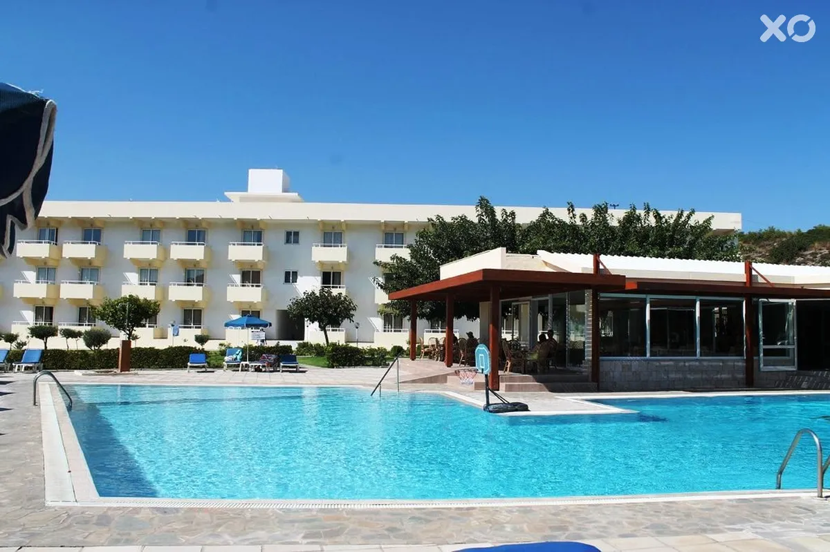 Zoes Hotel Studios