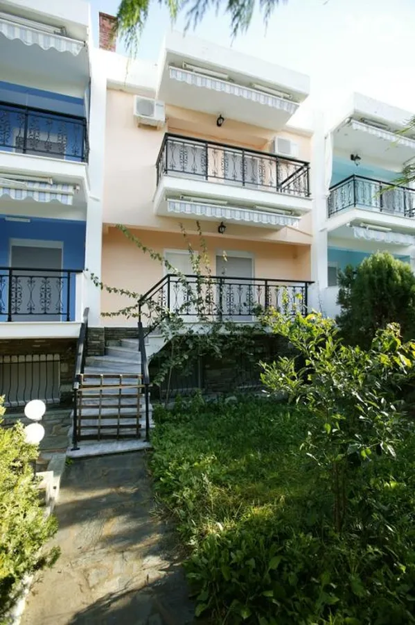 Pefkohori Villa