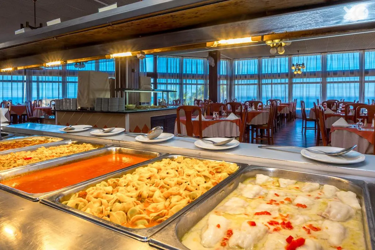 Auramar Beach Resort