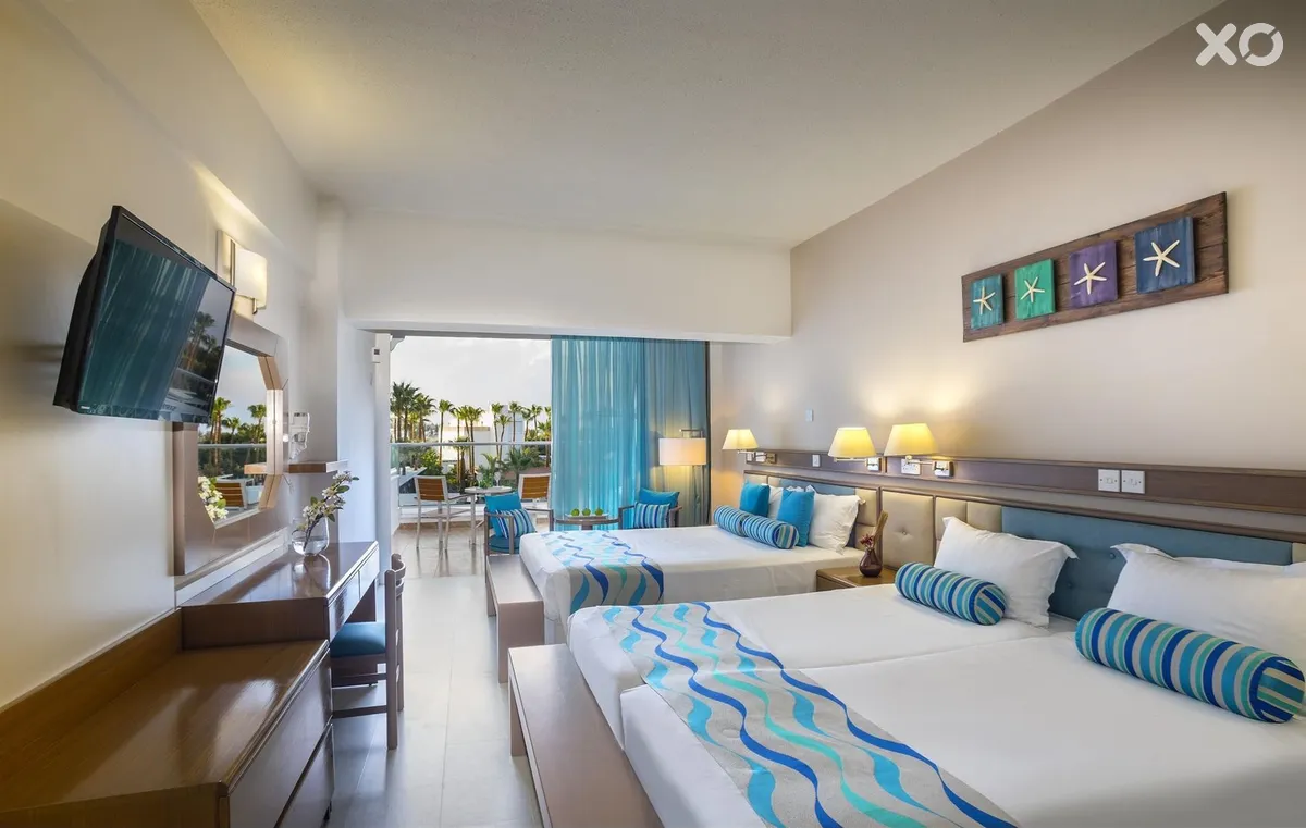 Cavo Maris Beach Hotel