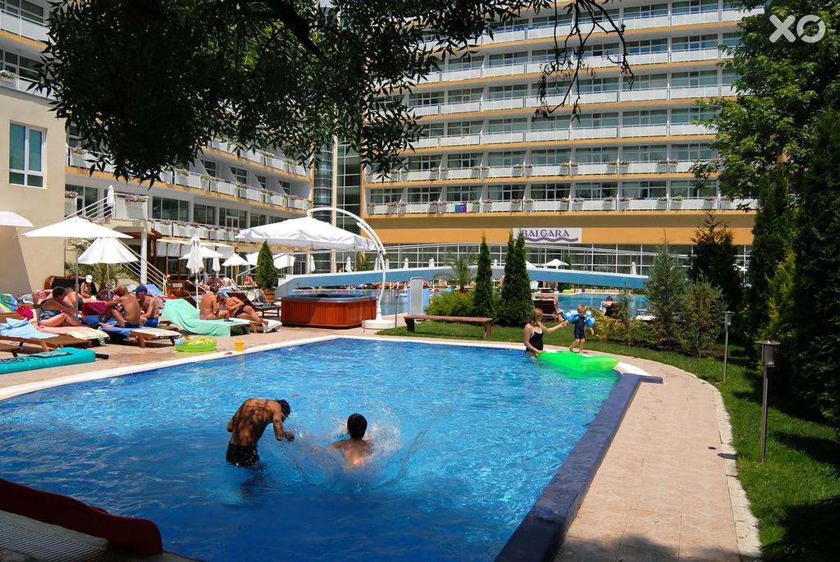 Grand Hotel Nirvana