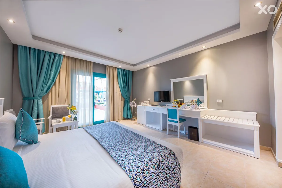 Sunrise Select Garden Beach Resort & Spa