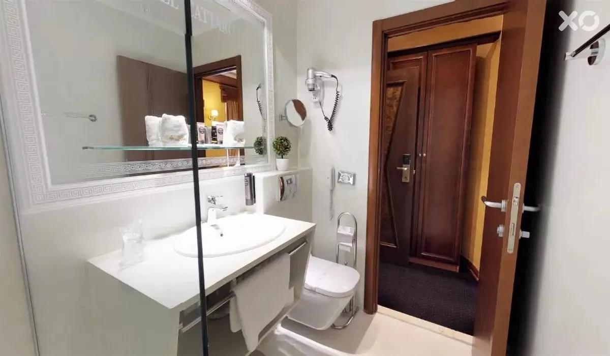 Cattaro Historic Boutique Hotel