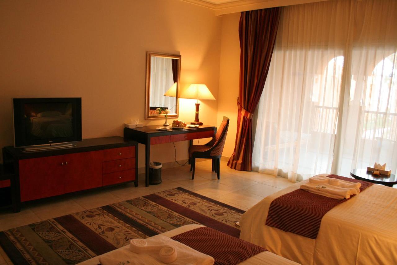 Rehana Royal Beach Resort Aqua Park & ​​Spa