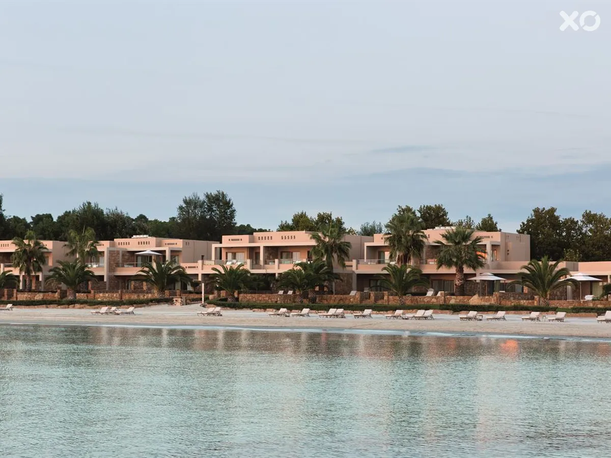 Sani Asterias Suites