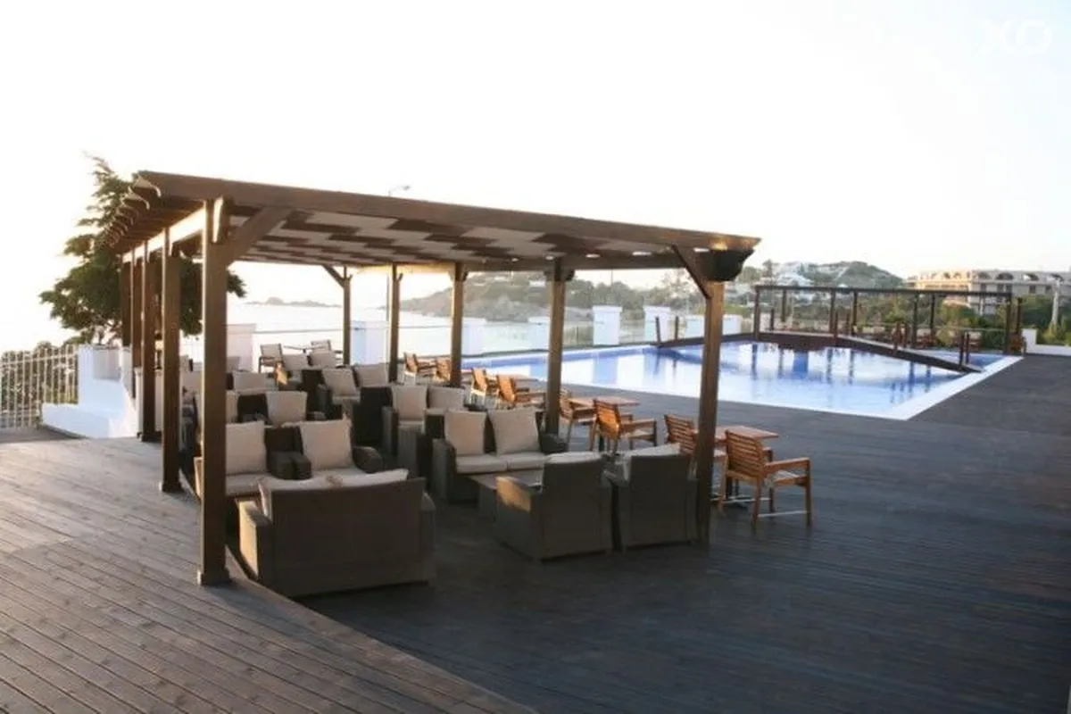 Alexander Beach Hotel