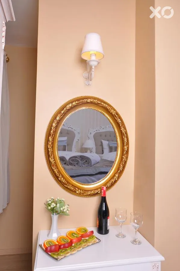 Divan-i Ali Hotel