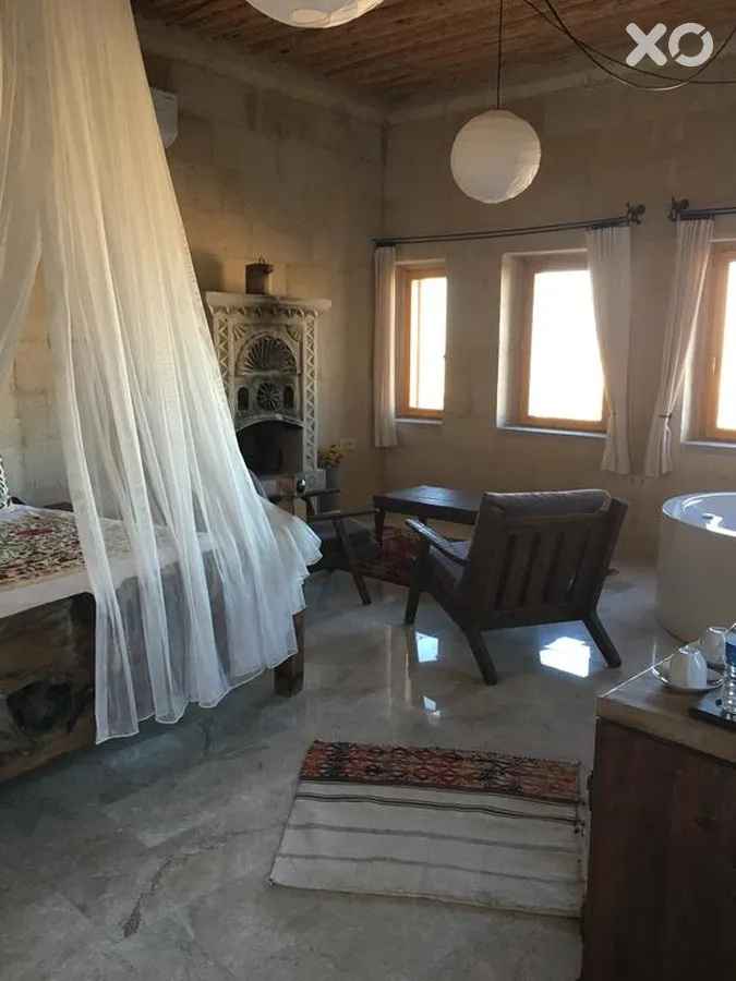 Helike Cave Hotel