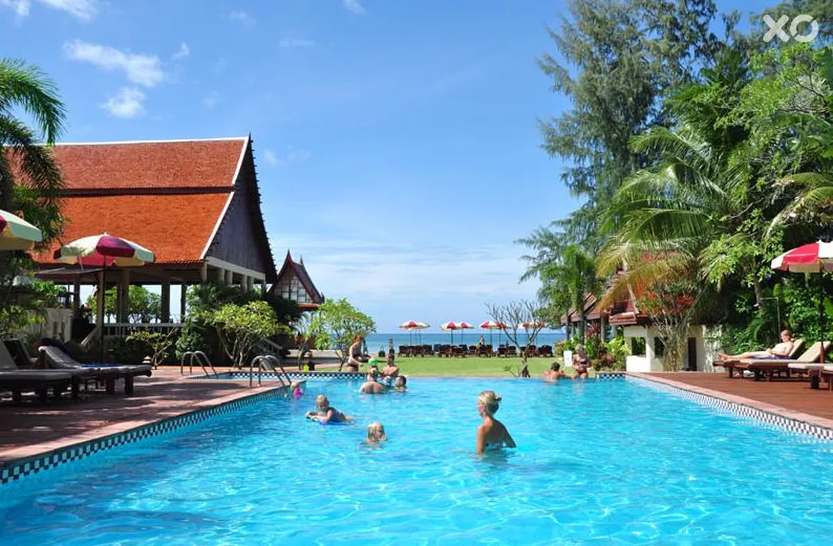 Royal Lanta Resort & Spa