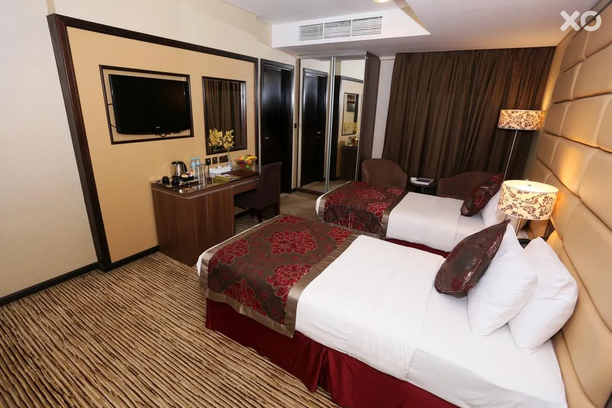 Al Hamra Hotel
