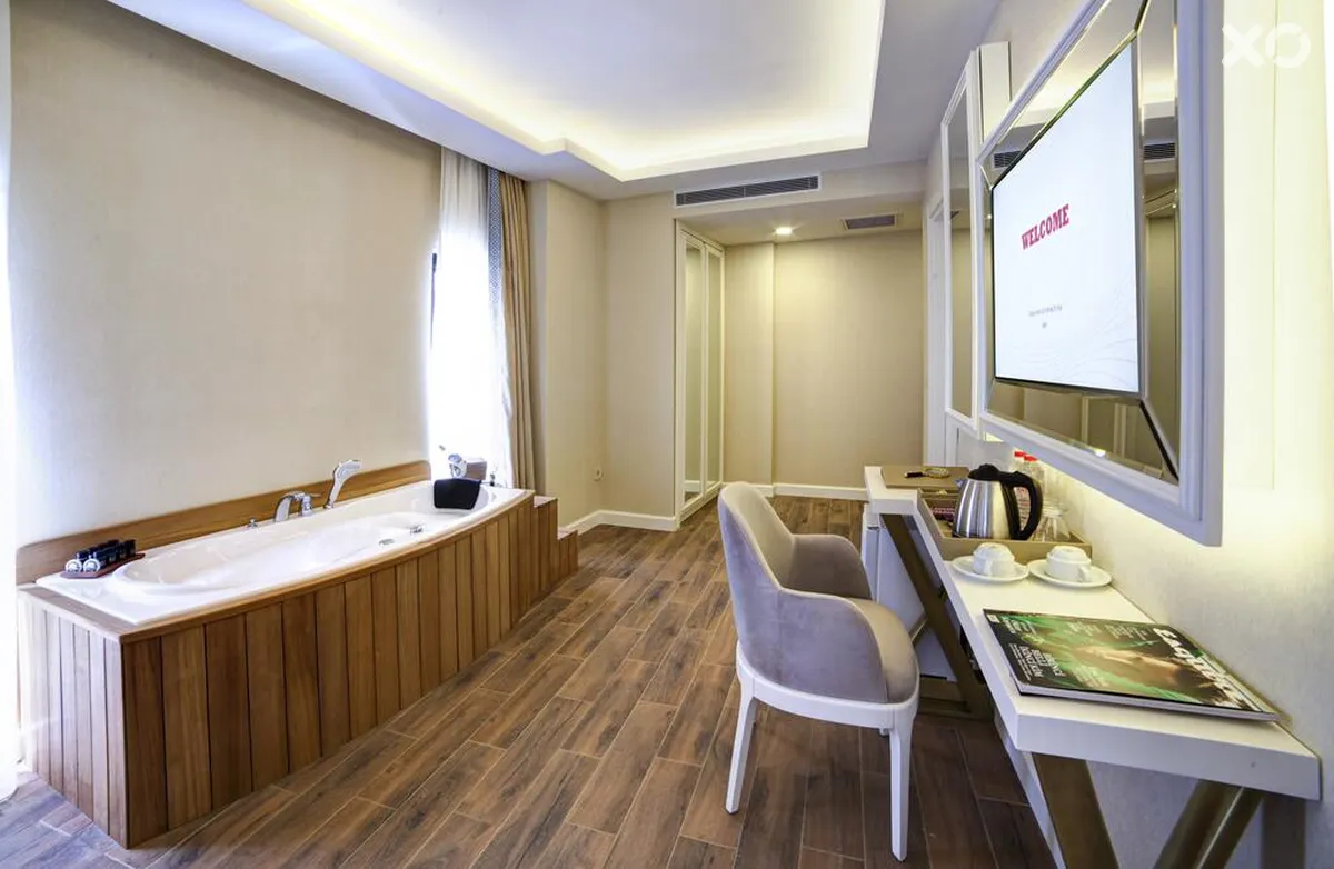Great Fortune Design Hotel