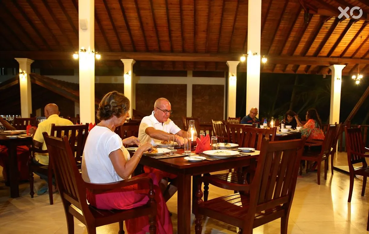 Whispering Palms Hotel