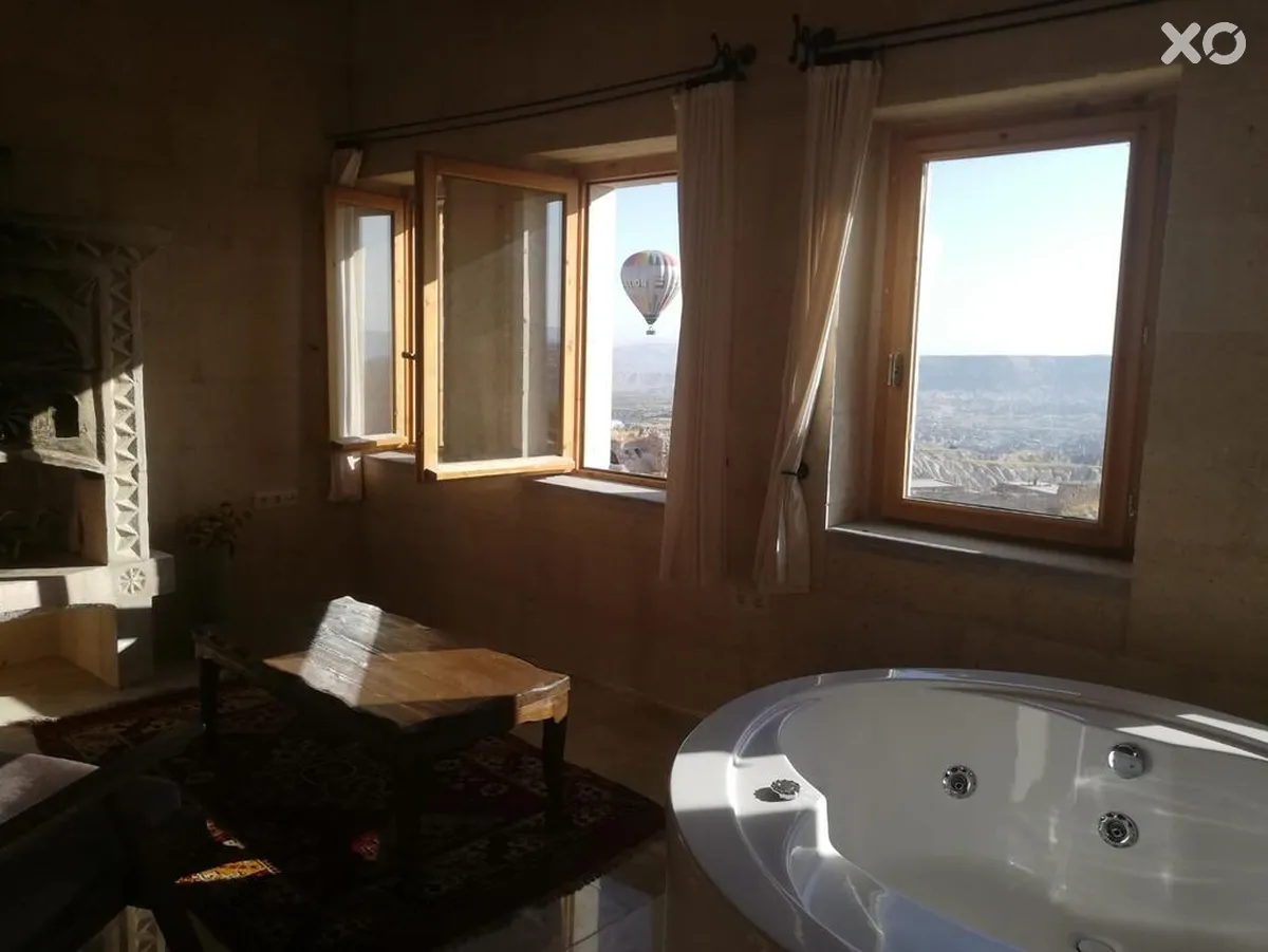 Helike Cave Hotel